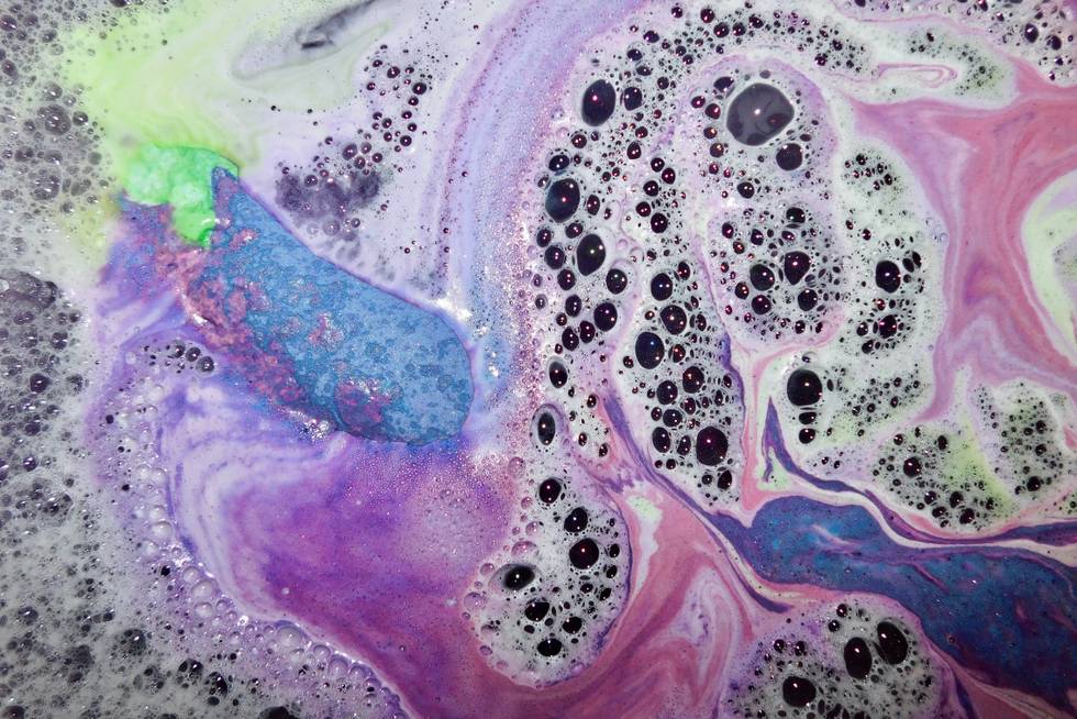 LUSH, Badewanne LUSH, Badewanne